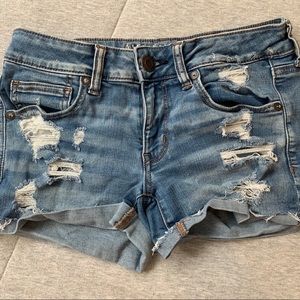 American eagle size 6 shortie shorts